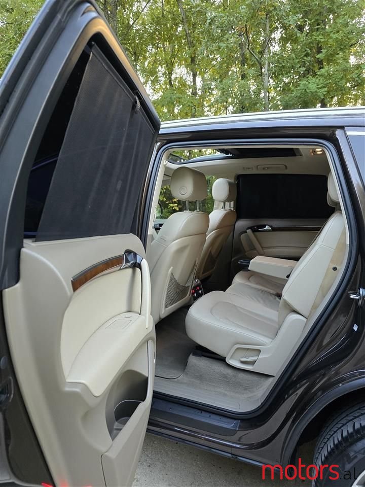 2011' Audi Q7 photo #5