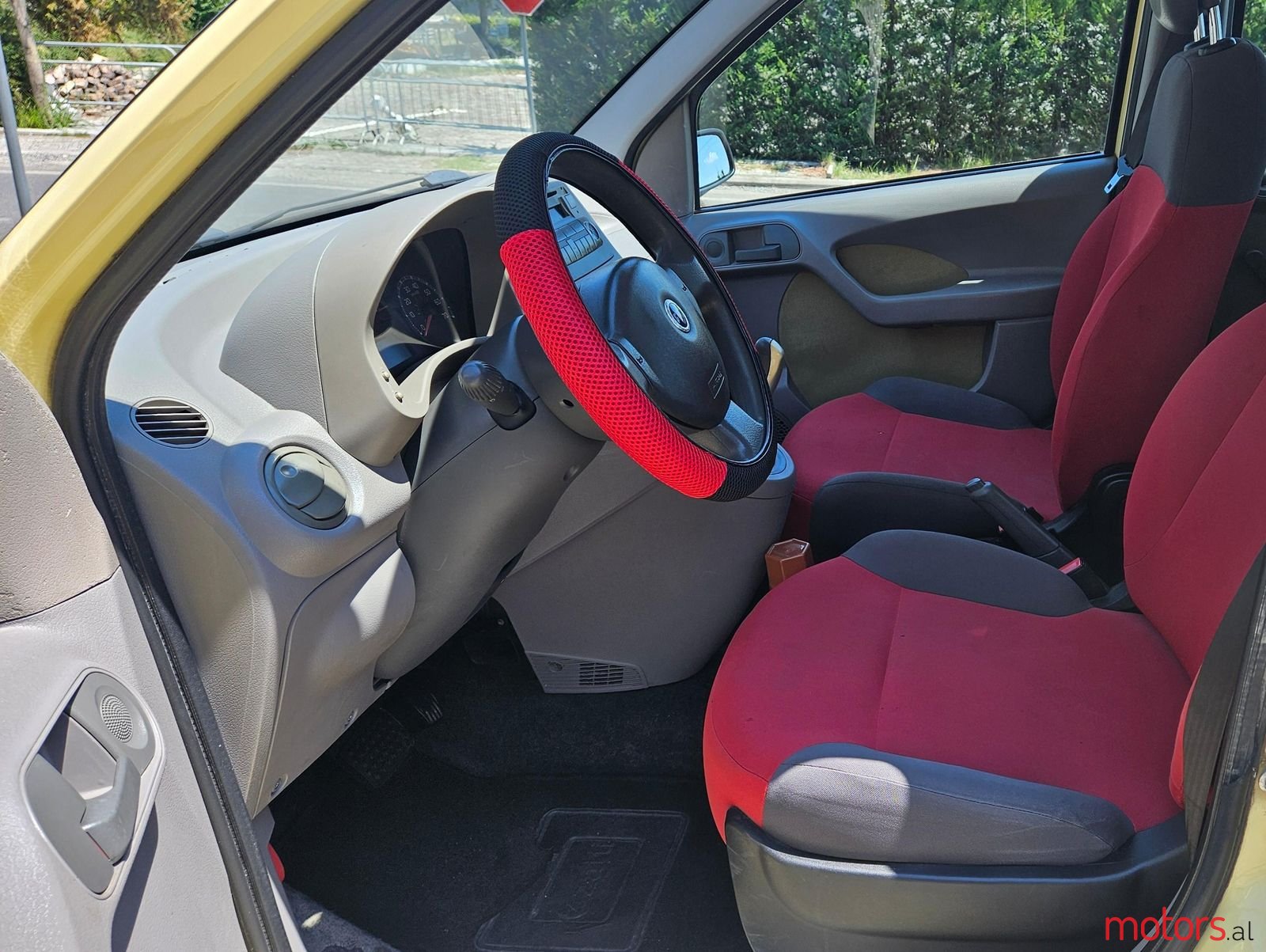 2005' Fiat Panda photo #6