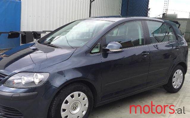 2005' Volkswagen Golf Plus photo #1