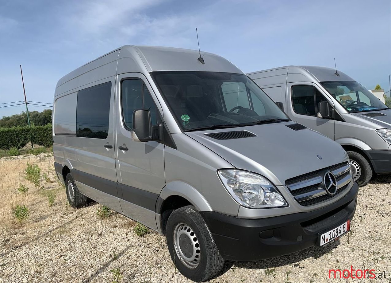 2009' Mercedes-Benz Furgon photo #1