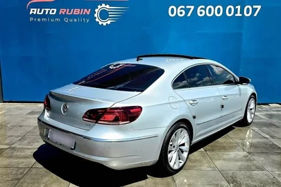 2013' Volkswagen Passat