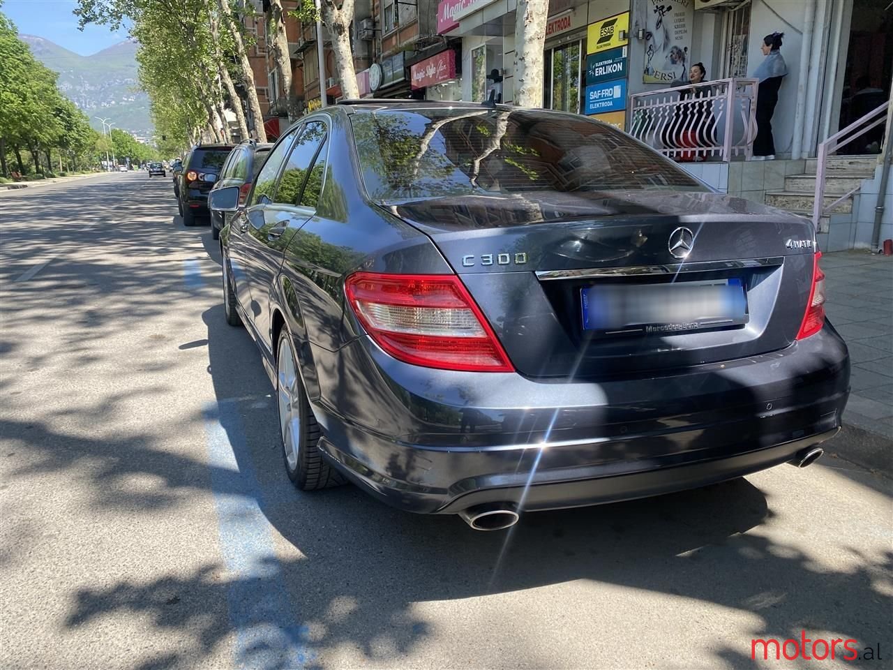 2011' Mercedes-Benz C 300 photo #5