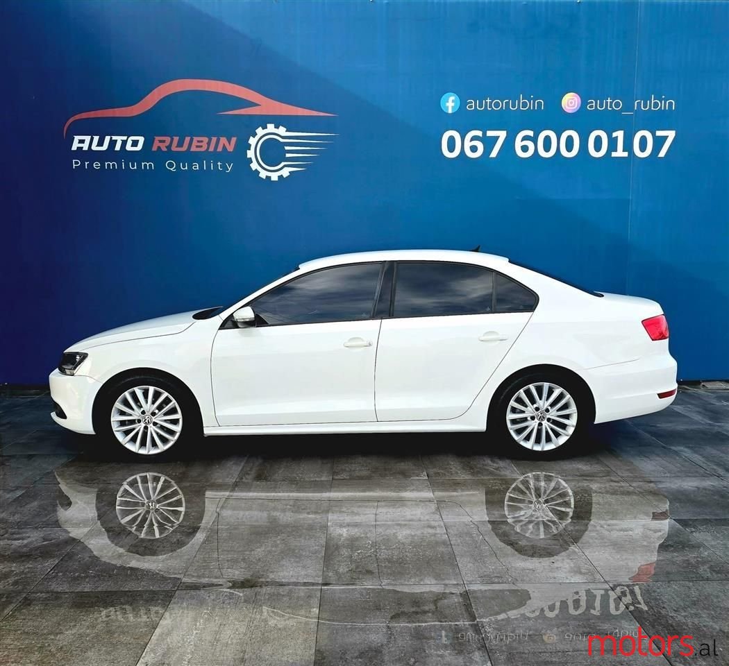 2013' Volkswagen Jetta photo #5