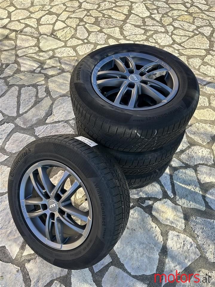 2013' Audi Q3 photo #3