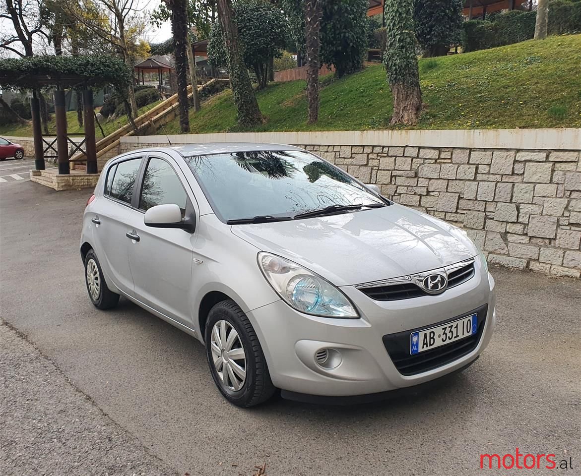 2009' Hyundai i20 photo #1