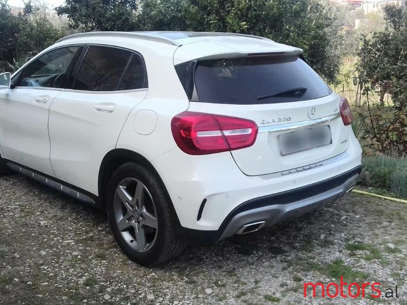 2014' Mercedes-Benz GLA 220 photo #4