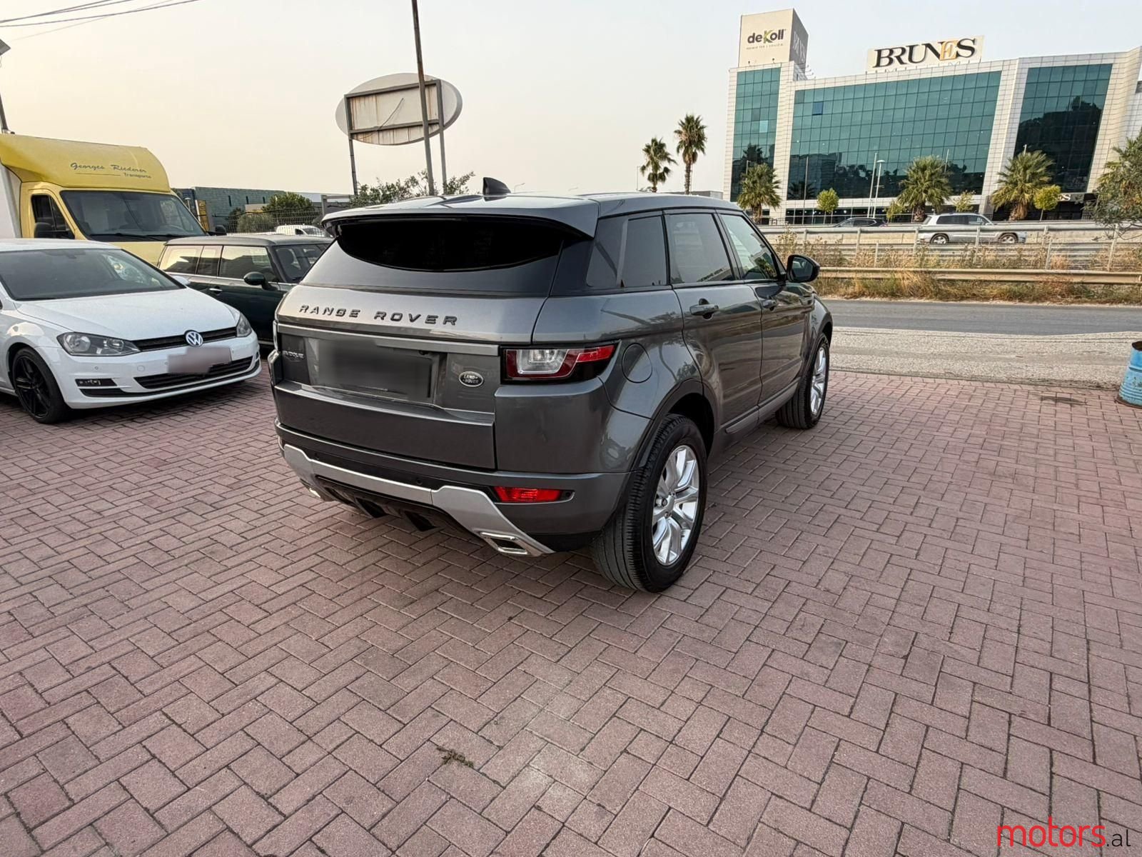 2016' Land Rover Range Rover Evoque photo #3