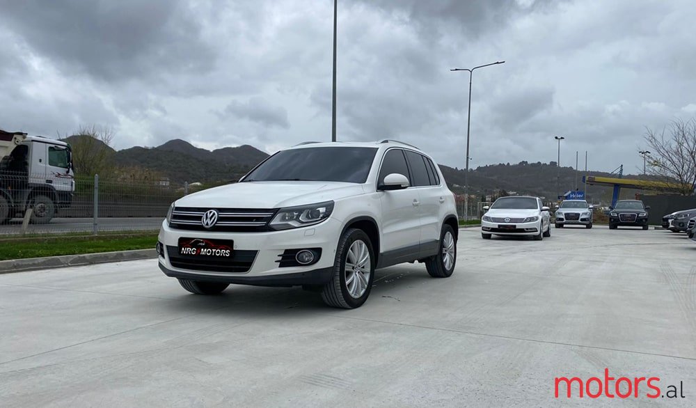 2014' Volkswagen Tiguan photo #1