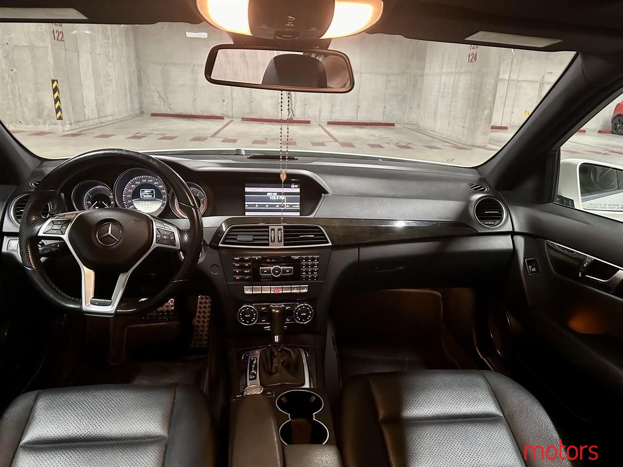 2012' Mercedes-Benz C 300 photo #5