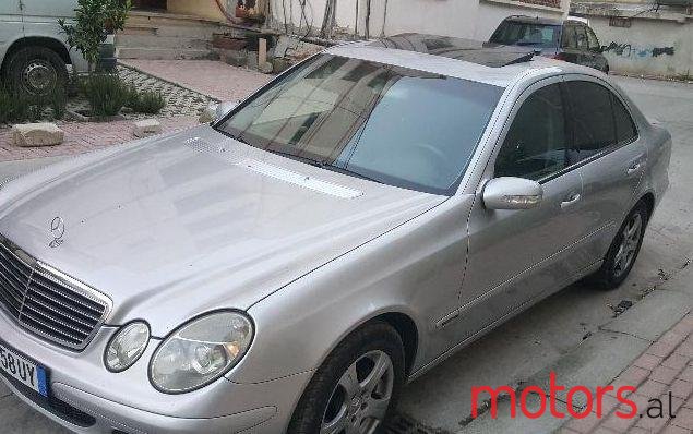2003' Mercedes-Benz E-Class photo #1
