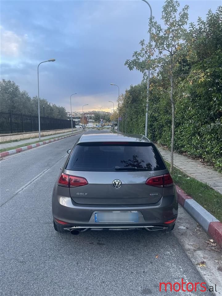 2014' Volkswagen Golf photo #3