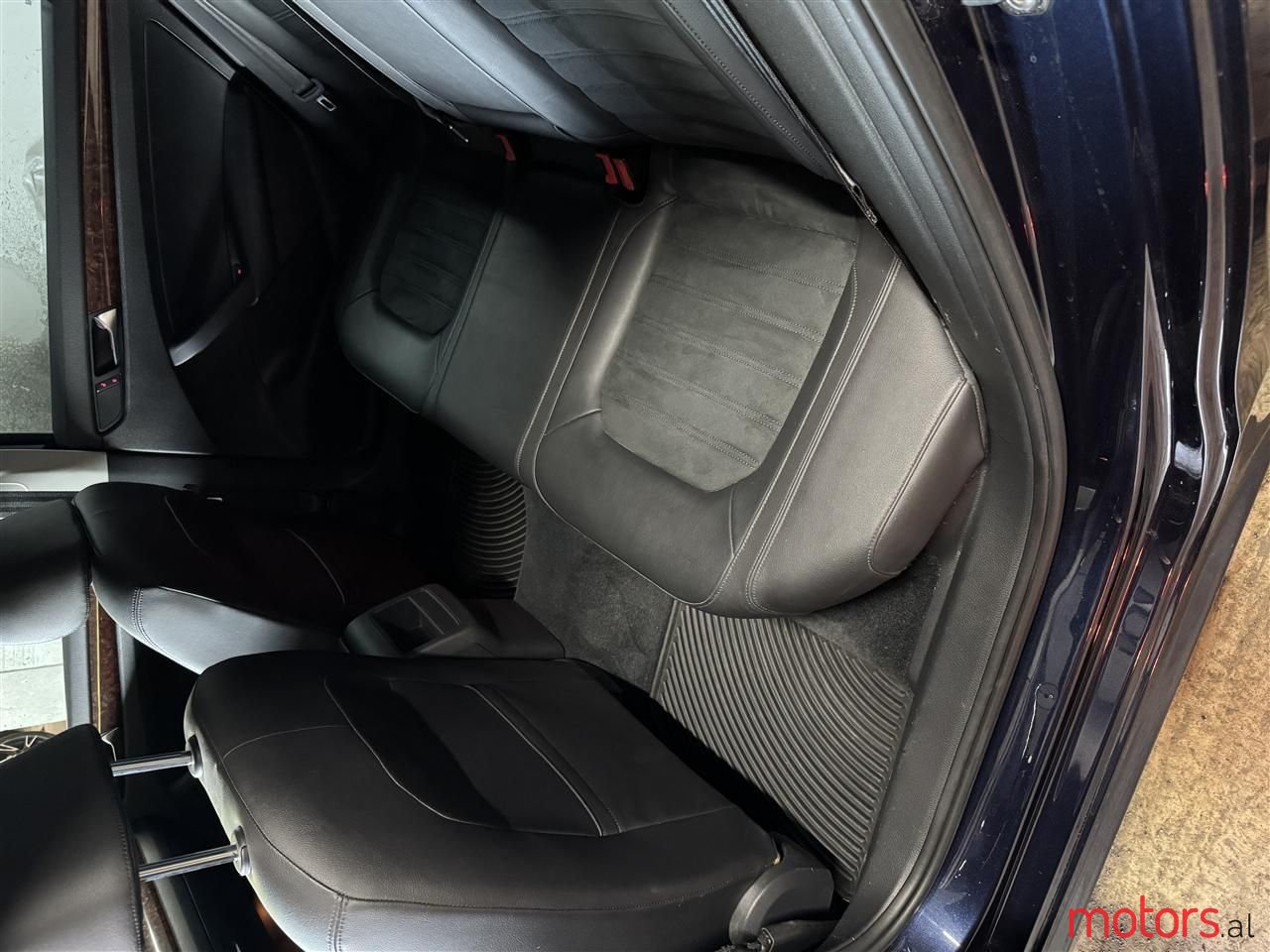 2012' Volkswagen Passat photo #1