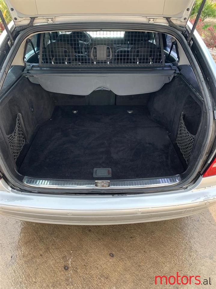 2005' Mercedes-Benz C 200 photo #3