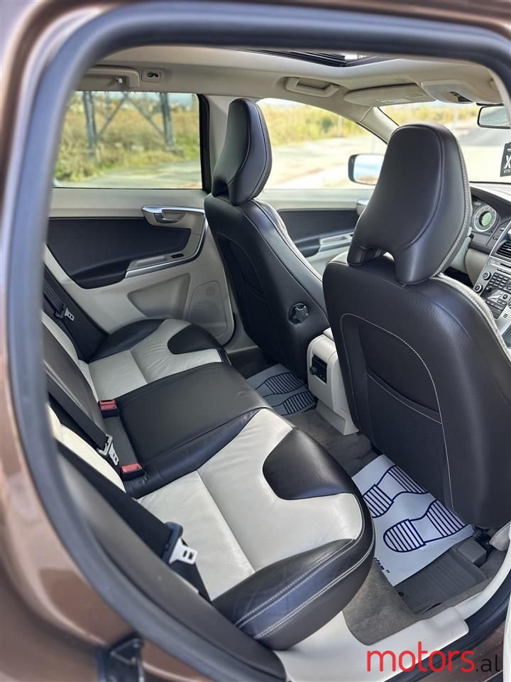 2010' Volvo Xc 60 photo #4