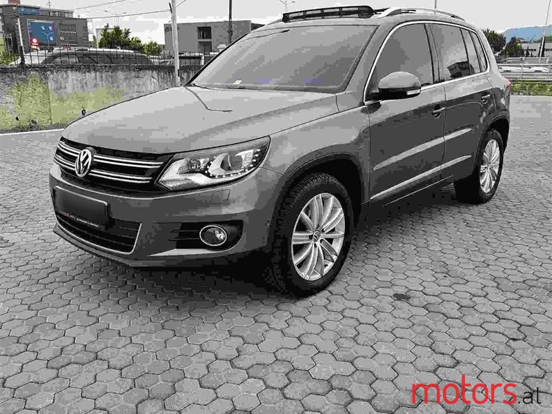 2013' Volkswagen Tiguan photo #2