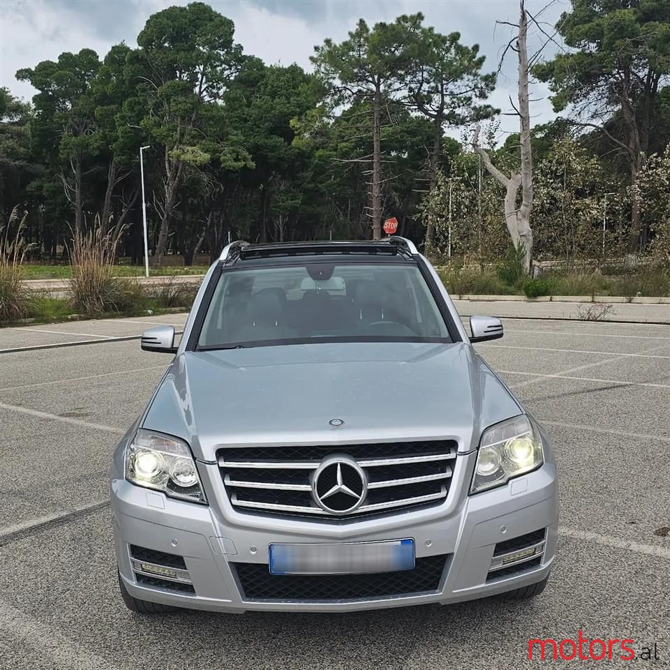 2011' Mercedes-Benz GLK 220 photo #1