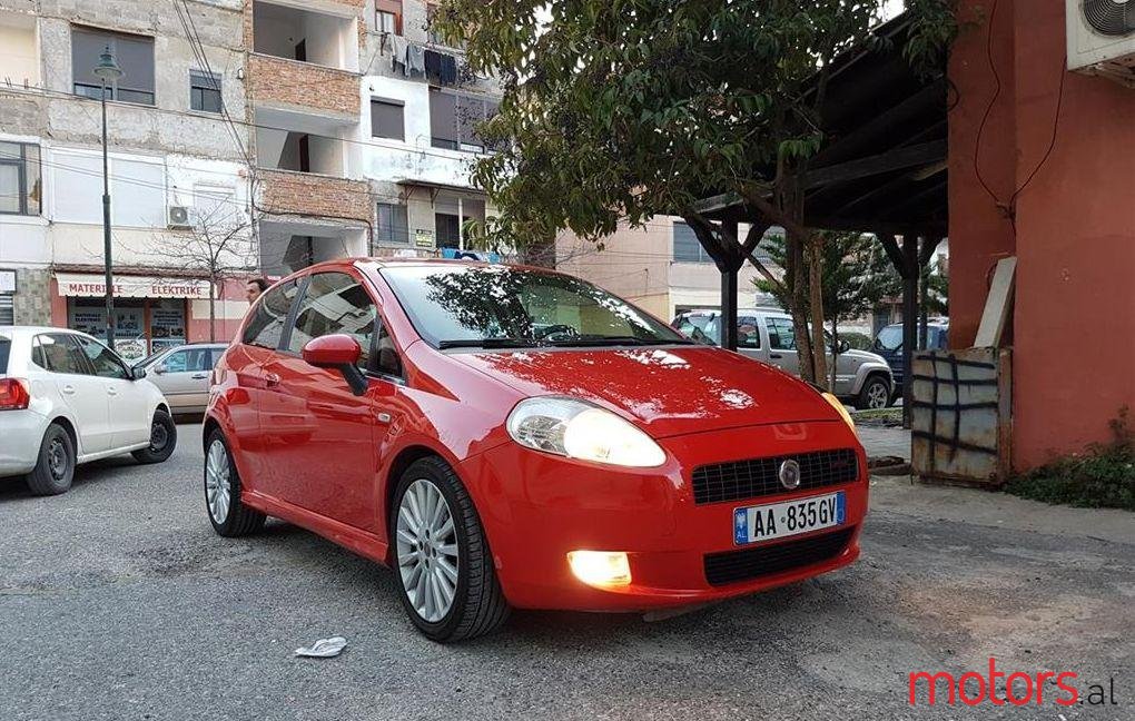 2008' Fiat Grande Punto photo #1