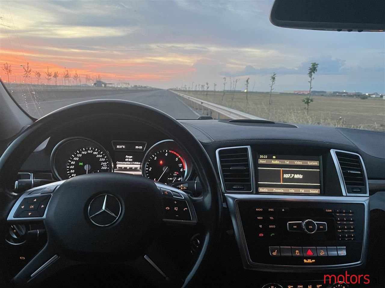 2013' Mercedes-Benz ML 350 photo #2