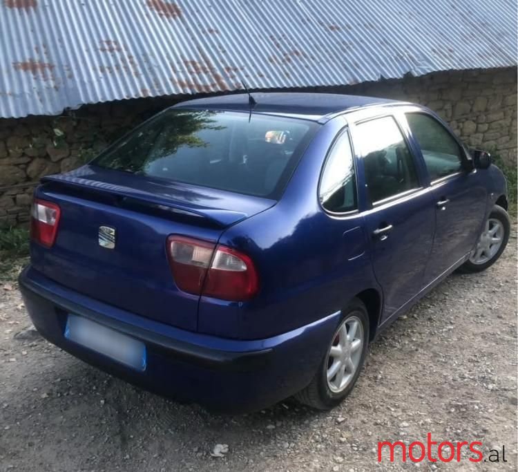 2001' SEAT Cordoba photo #4