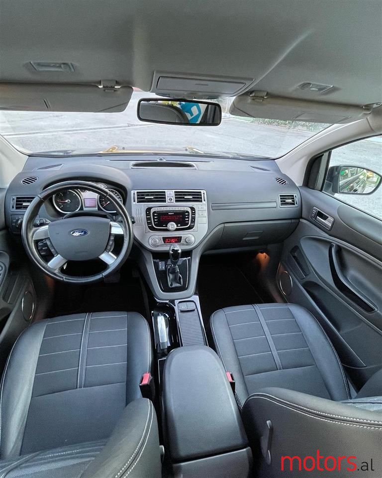 2012' Ford Kuga photo #5