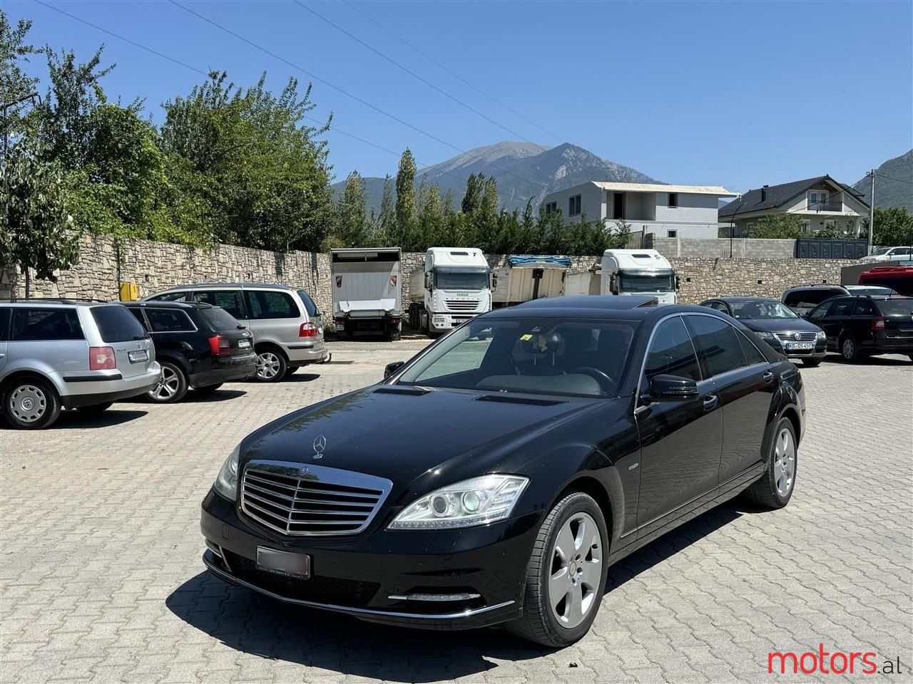 2011' Mercedes-Benz S 350 photo #1