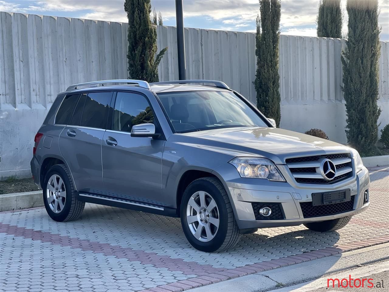 2010' Mercedes-Benz GLK 250 photo #5