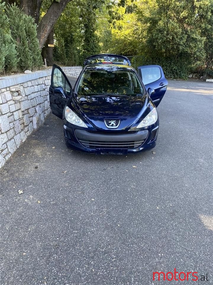 2011' Peugeot 308 photo #4