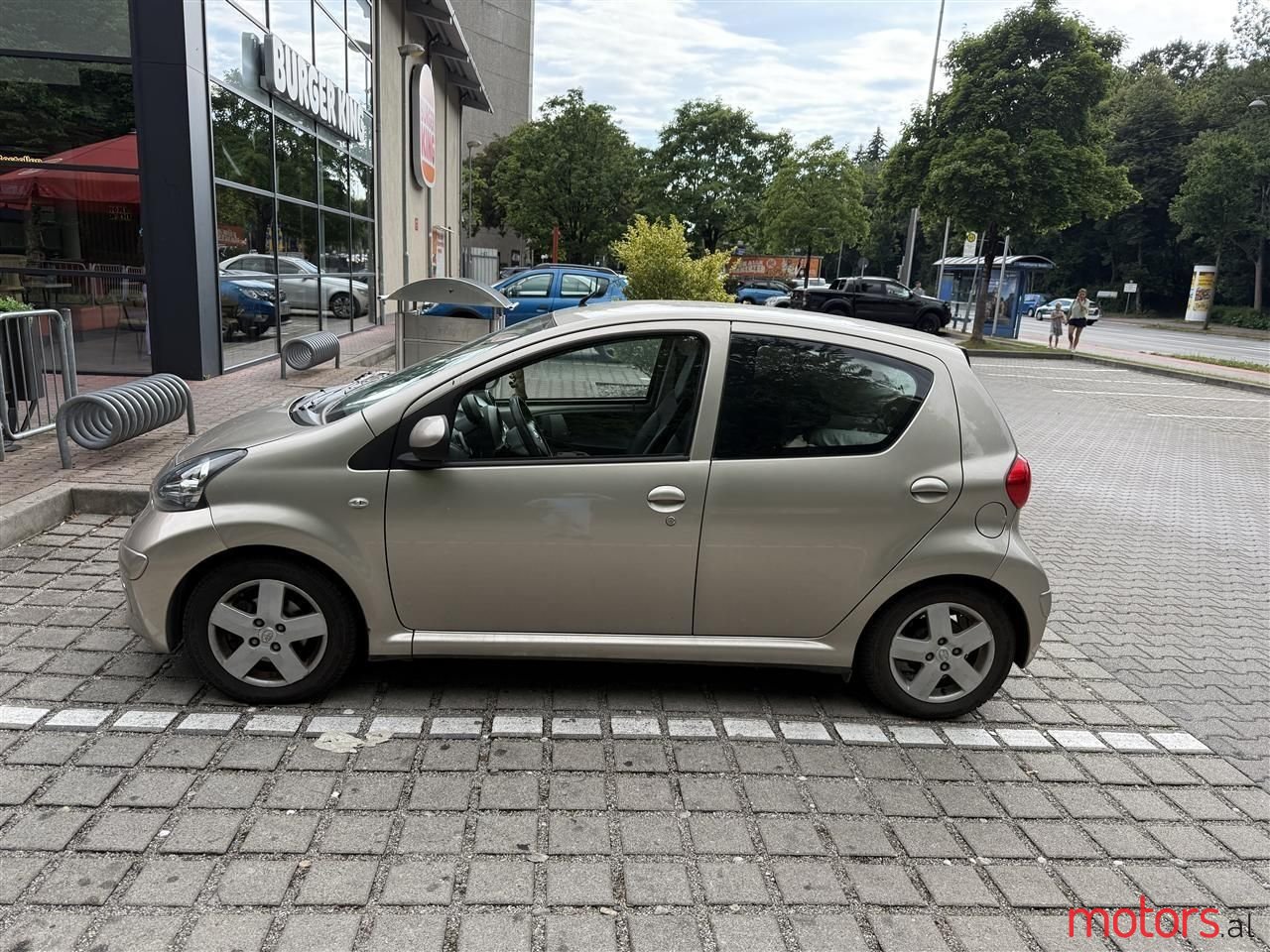 2008' Toyota Aygo photo #4