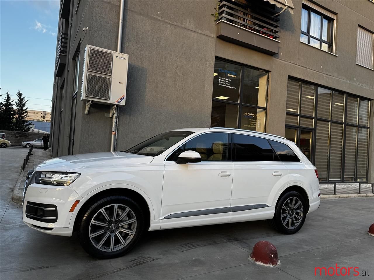 2017' Audi Q7 photo #4