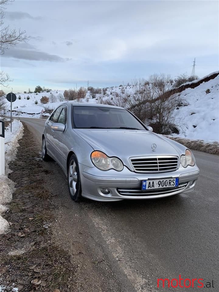 2006' Mercedes-Benz C 220 photo #1