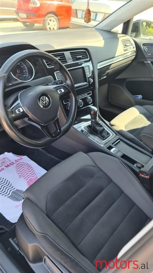 2013' Volkswagen Golf photo #4