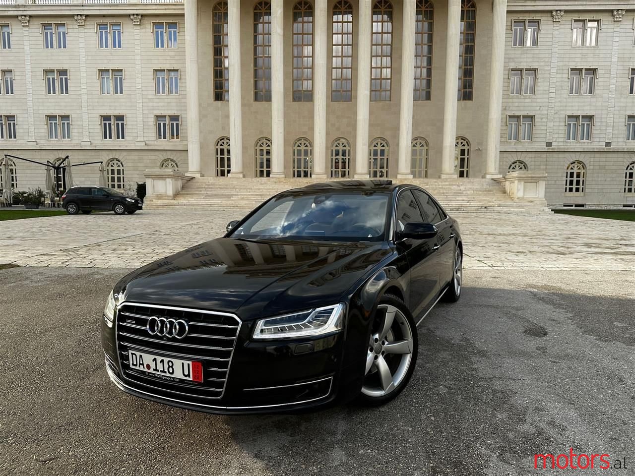 2015' Audi A8 photo #6