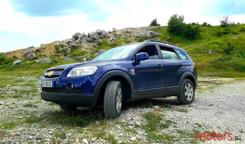 2008' Chevrolet Captiva photo #1