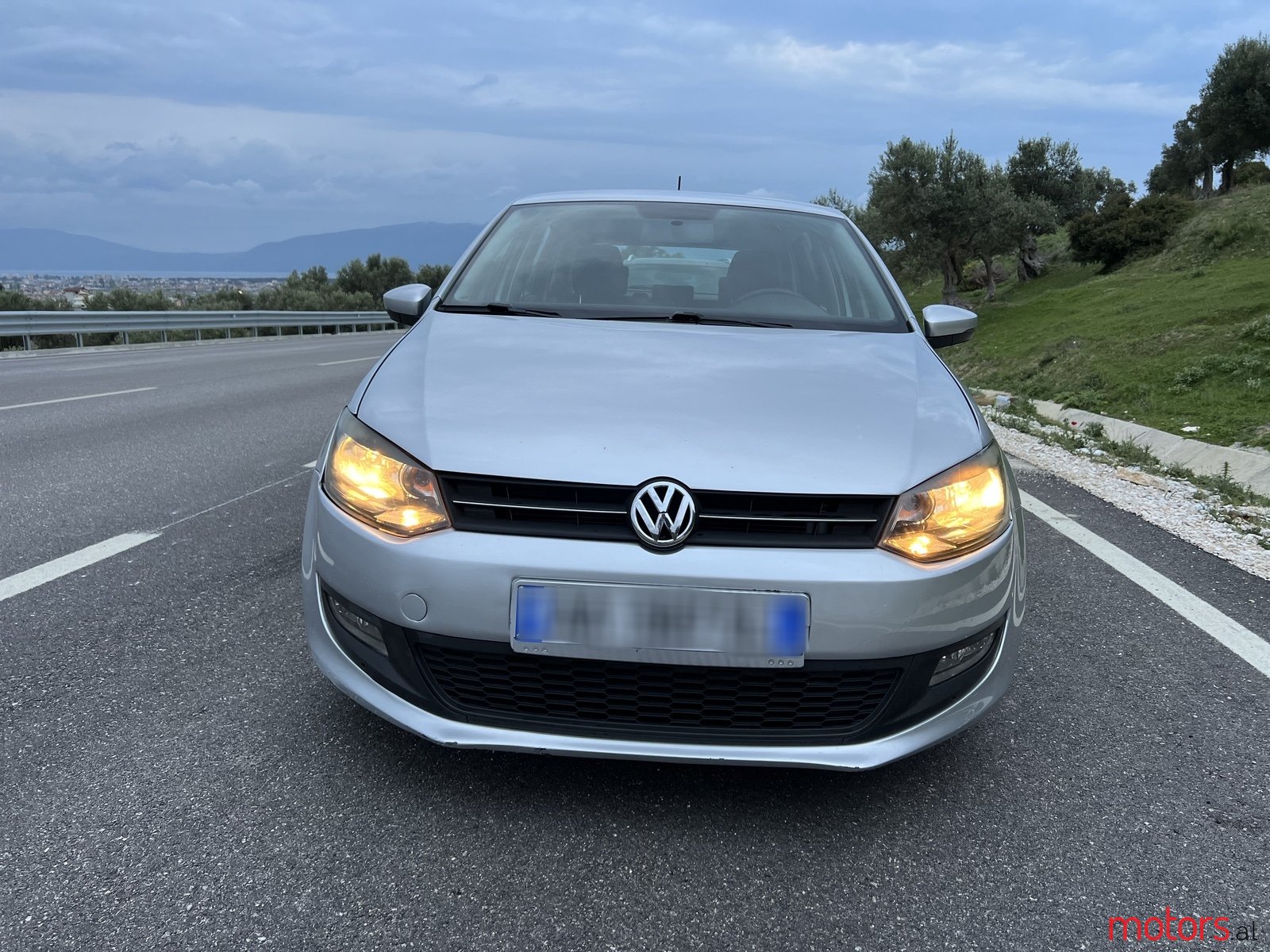 2012' Volkswagen Polo photo #3