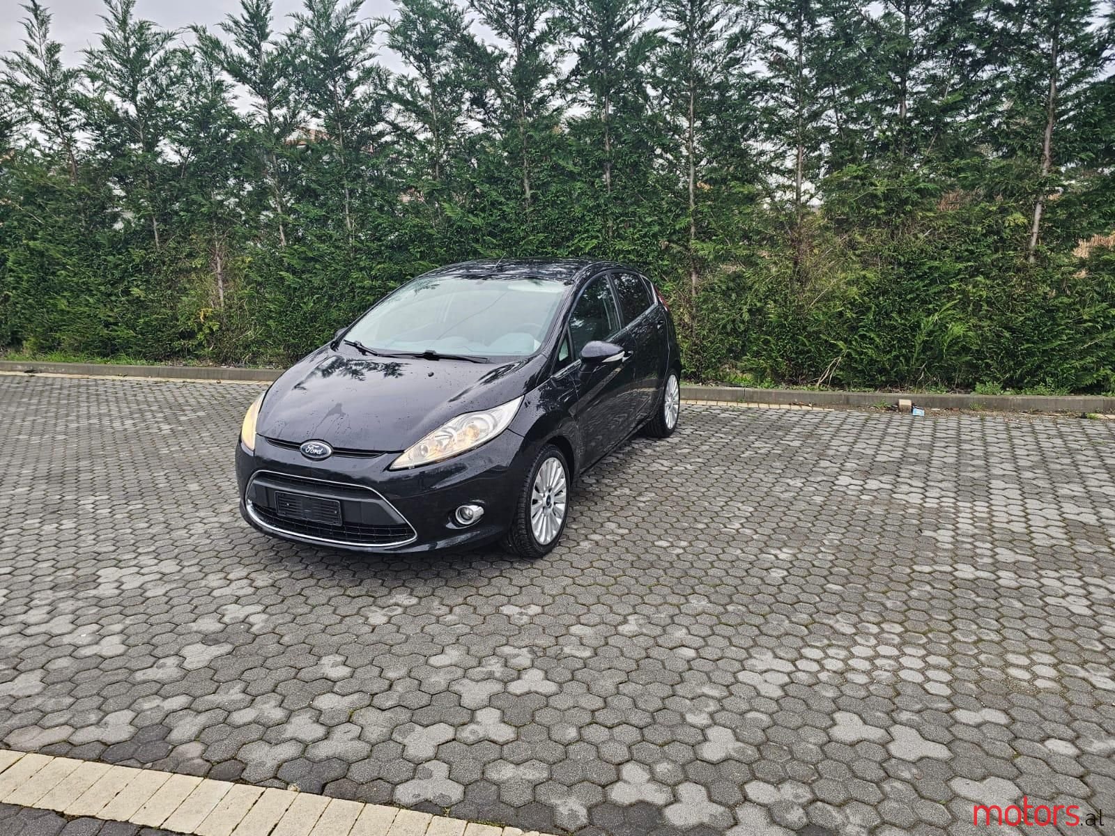 2010' Ford Fiesta photo #1