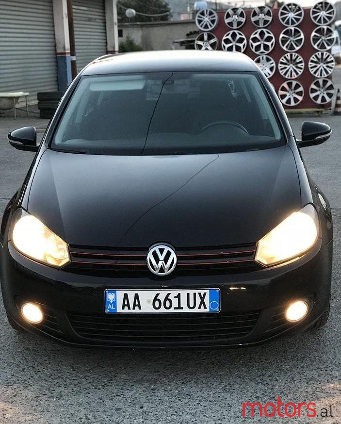 2009' Volkswagen Golf photo #1