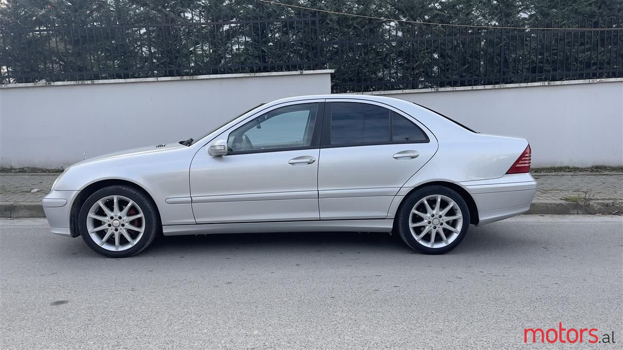 2005' Mercedes-Benz C 200 photo #3