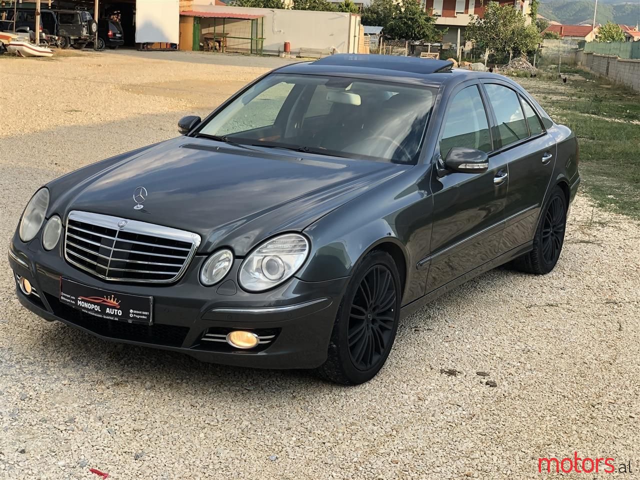 2006' Mercedes-Benz E 320 photo #6