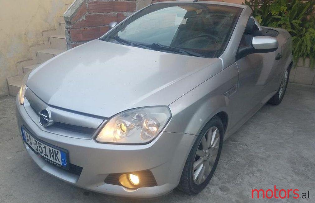 2005' Opel Tigra photo #1