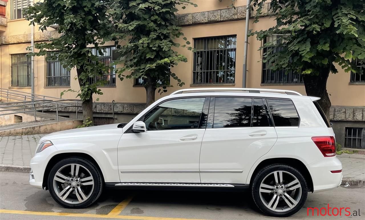 2013' Mercedes-Benz GLK 250 photo #1