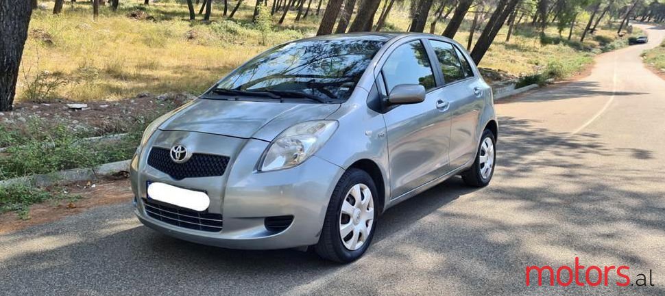 2006' Toyota Yaris photo #1