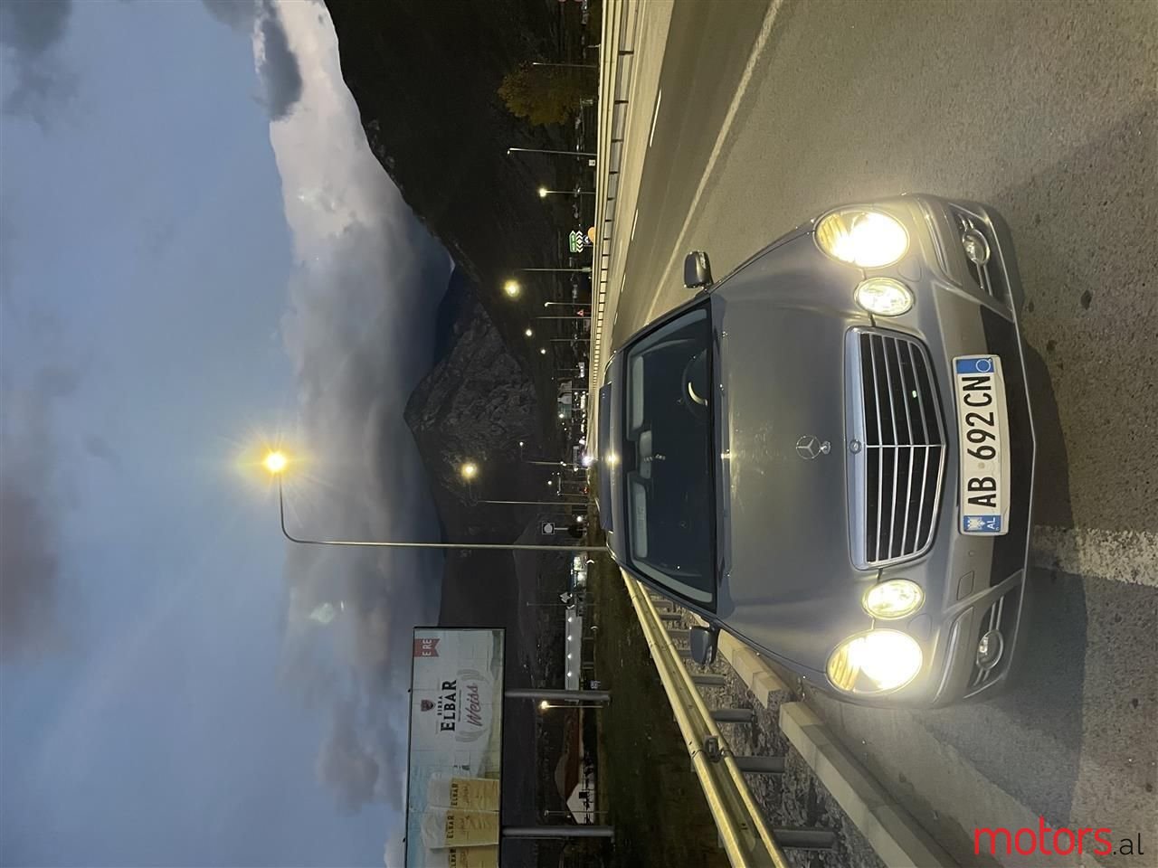 2008' Mercedes-Benz E 320 photo #1