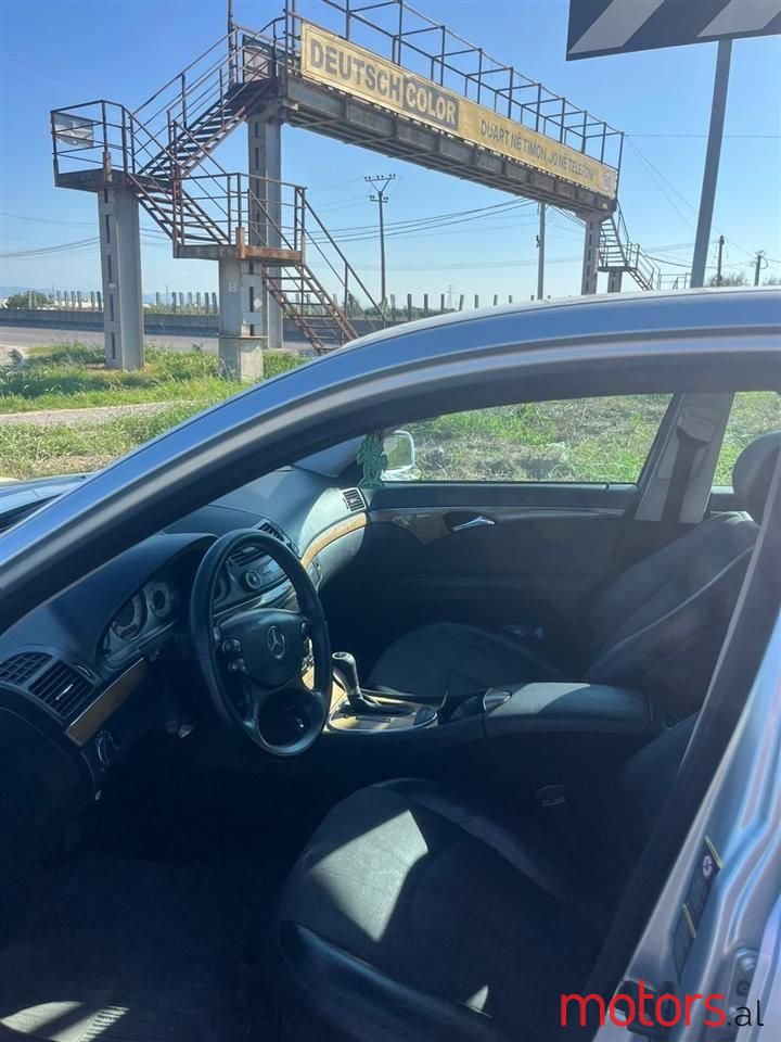 2008' Mercedes-Benz 200 photo #3