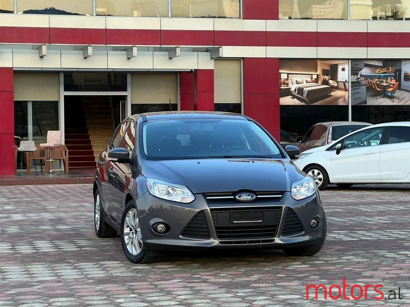 2011' Ford Focus photo #2