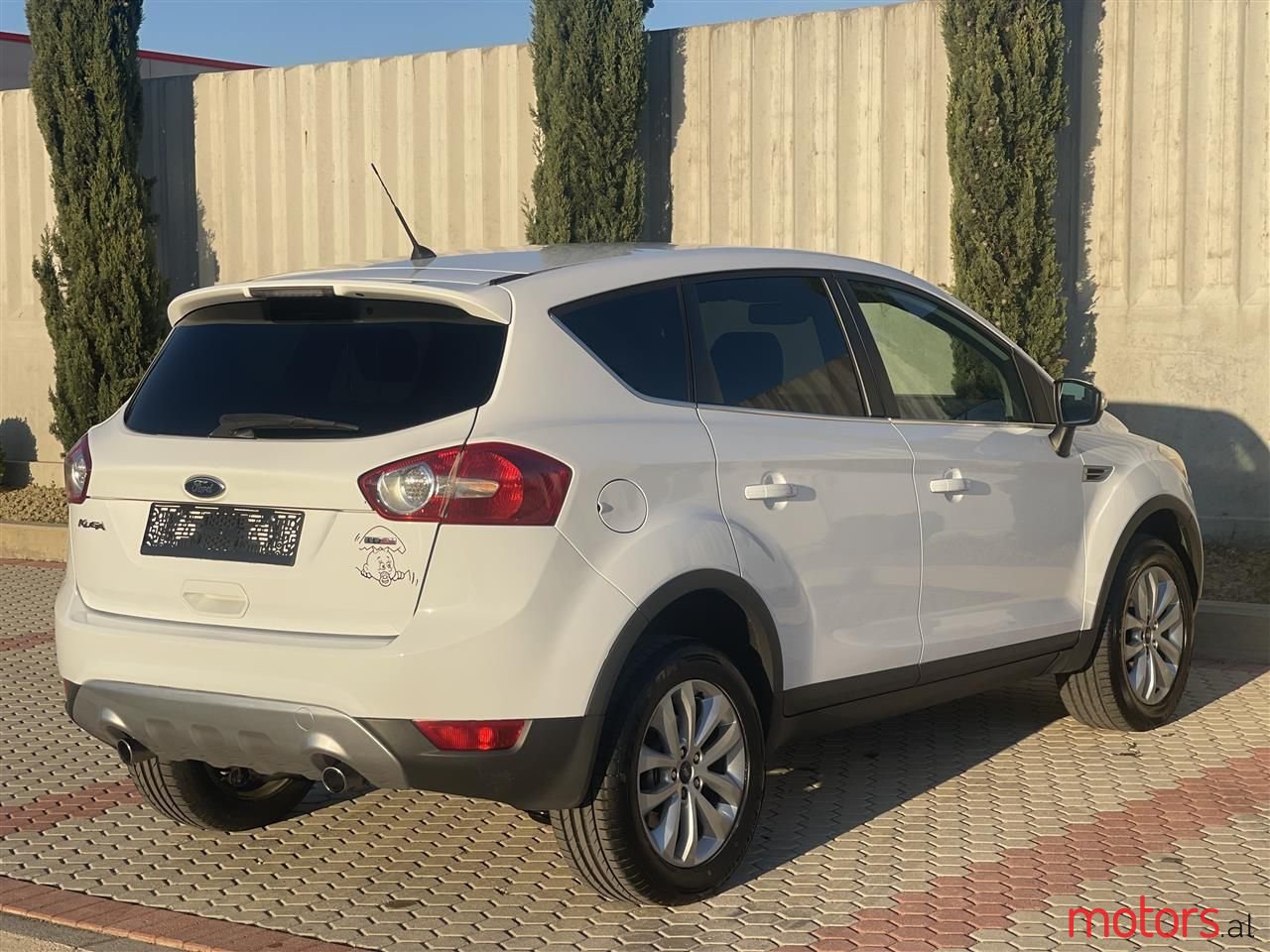 2011' Ford Kuga photo #3