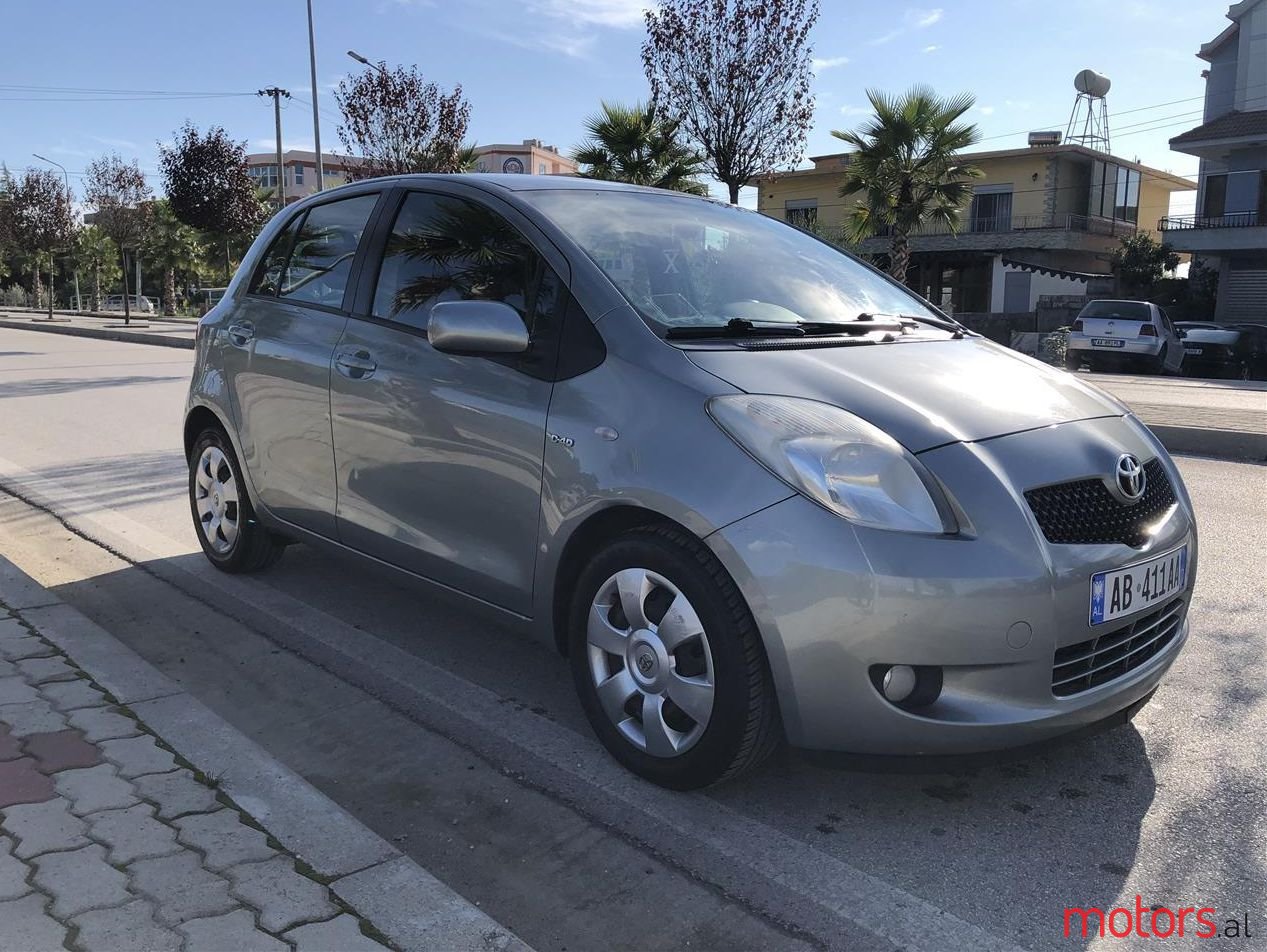 2006' Toyota Yaris photo #1