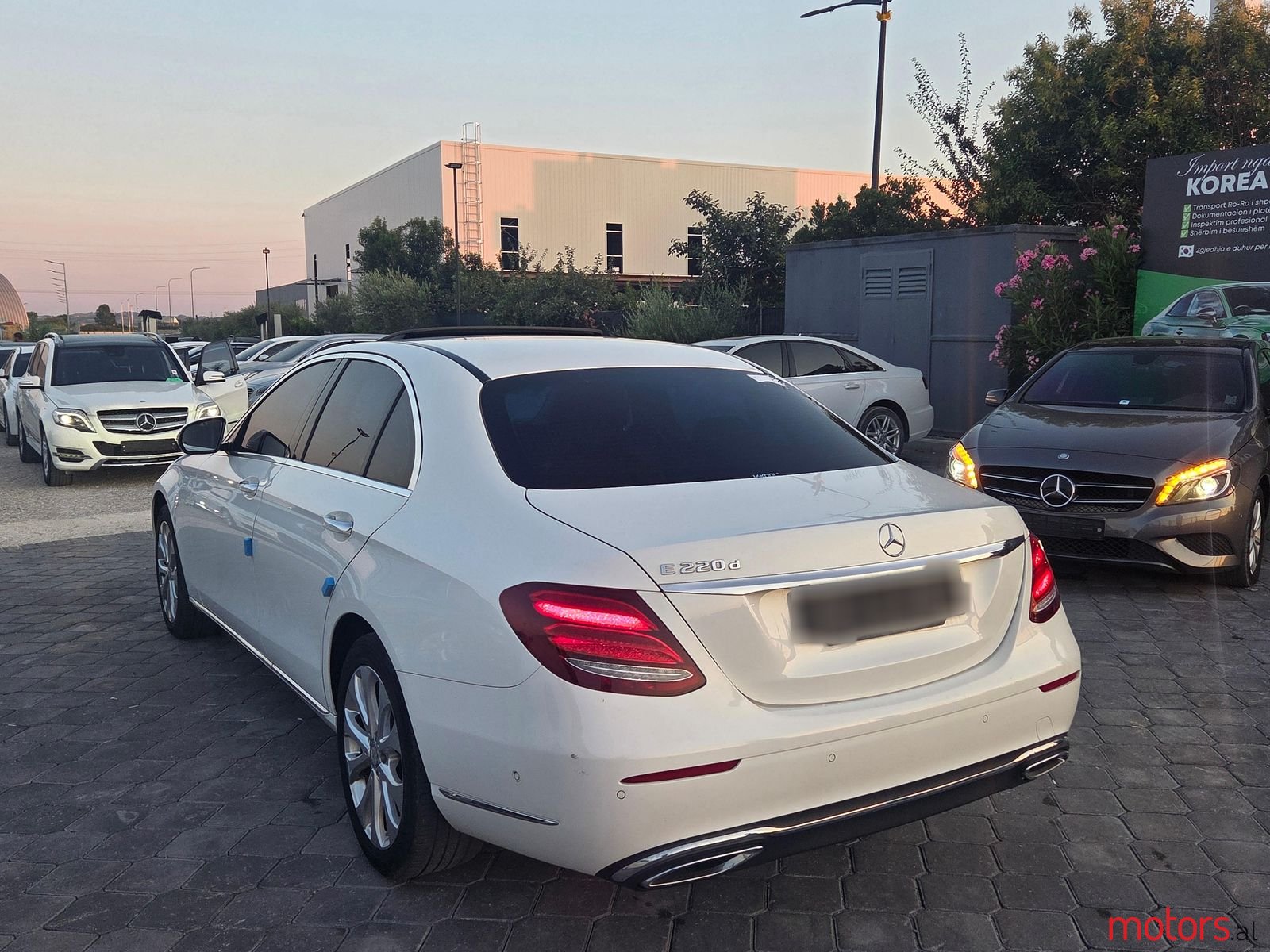 2017' Mercedes-Benz E 220 photo #4