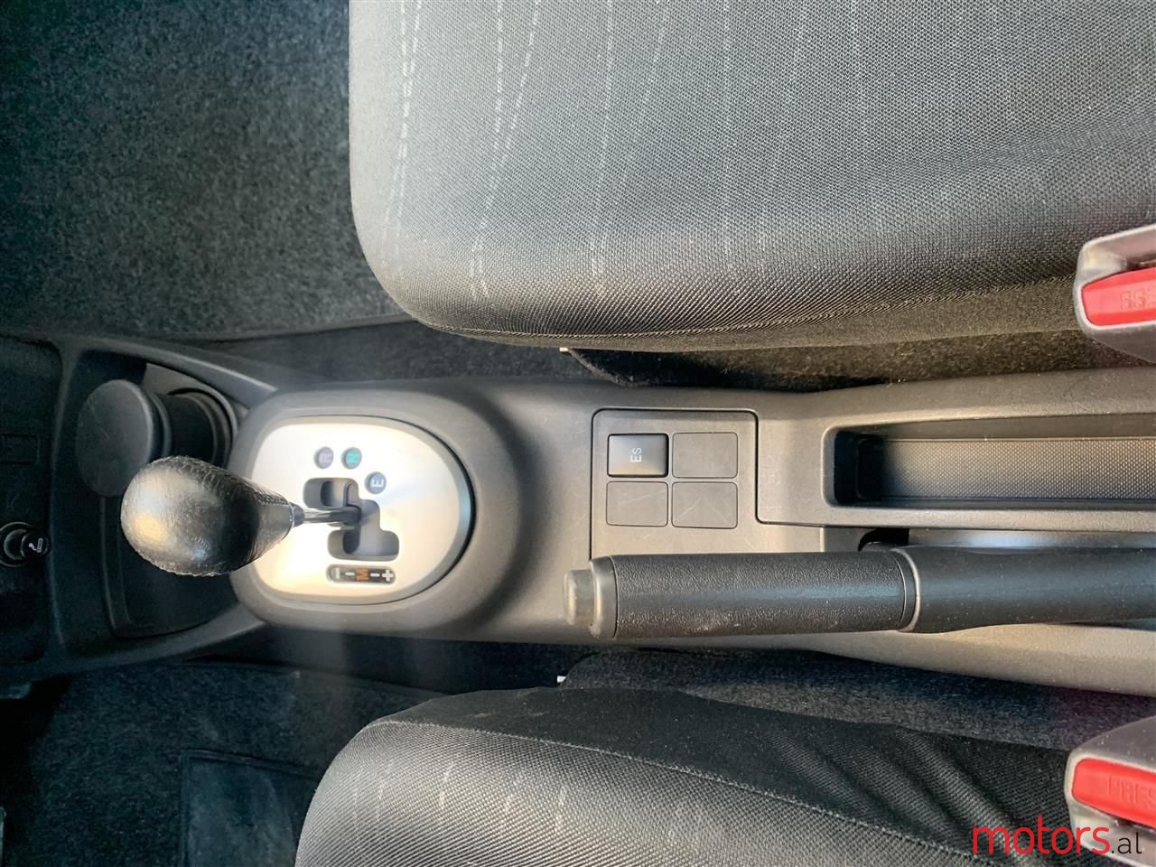 2006' Toyota Yaris photo #2