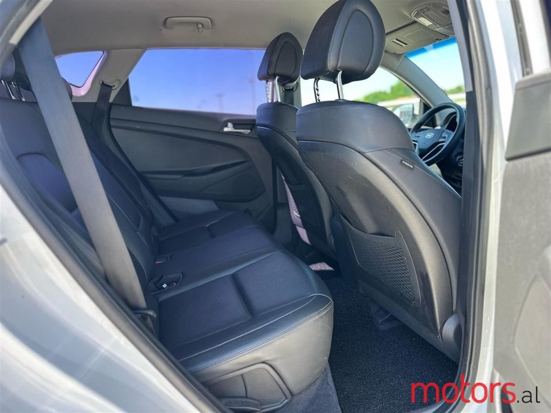 2016' Hyundai Tucson photo #4