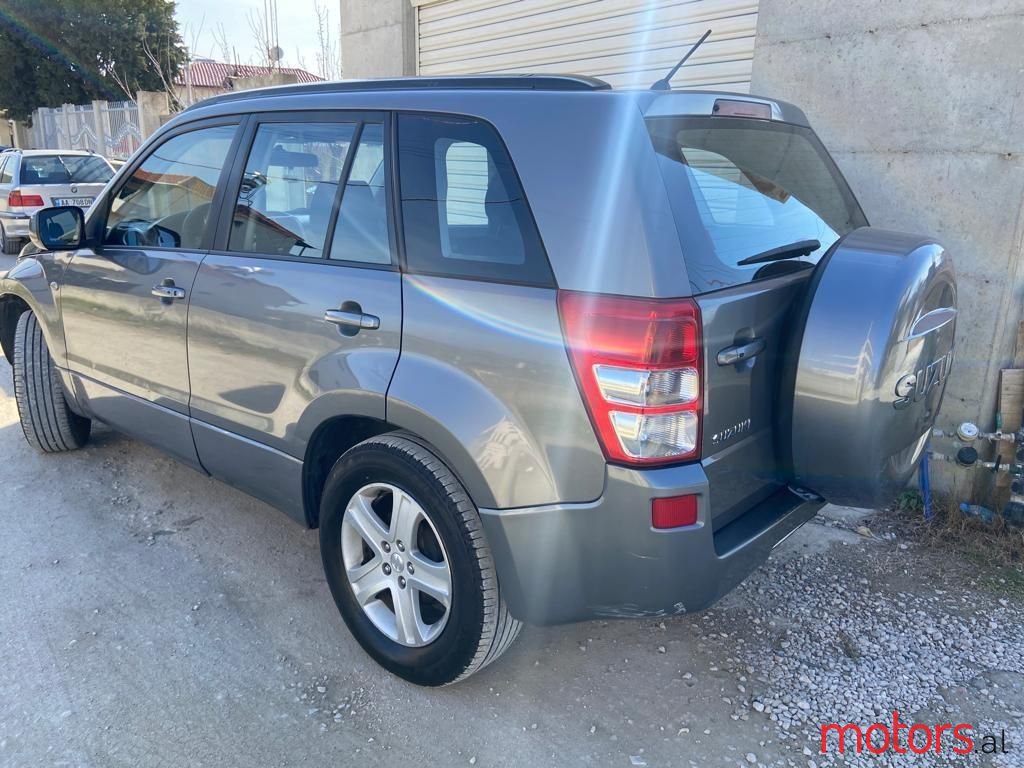 2009' Suzuki Grand Vitara photo #3